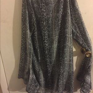 Show Me Your MuMu Tops - Cheetah and Snake-print tunic. Show Me Your MuMu Tops - Cheetah and Snake-print tunic.